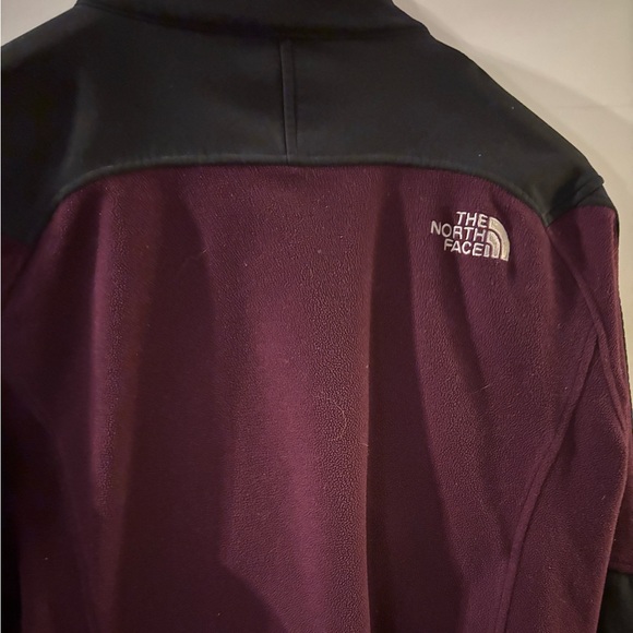 Ladies North-face Shell - Picture 2 of 3